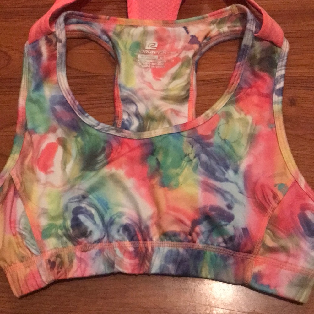 Work out shirt with sports bra